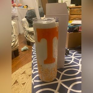 20-30 oz glitter tumbler. Go Vols!!! It’s football time in Tennessee!!!